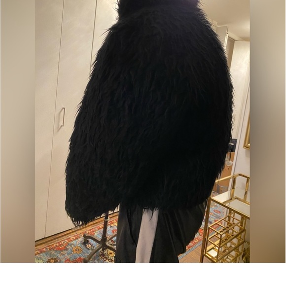 BALENCIAGA  RUNWAY FOX FUR CROP STYLE SIZE 52 unisex - Picture 7 of 9